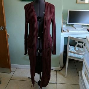 Maroon duster sweater sz med